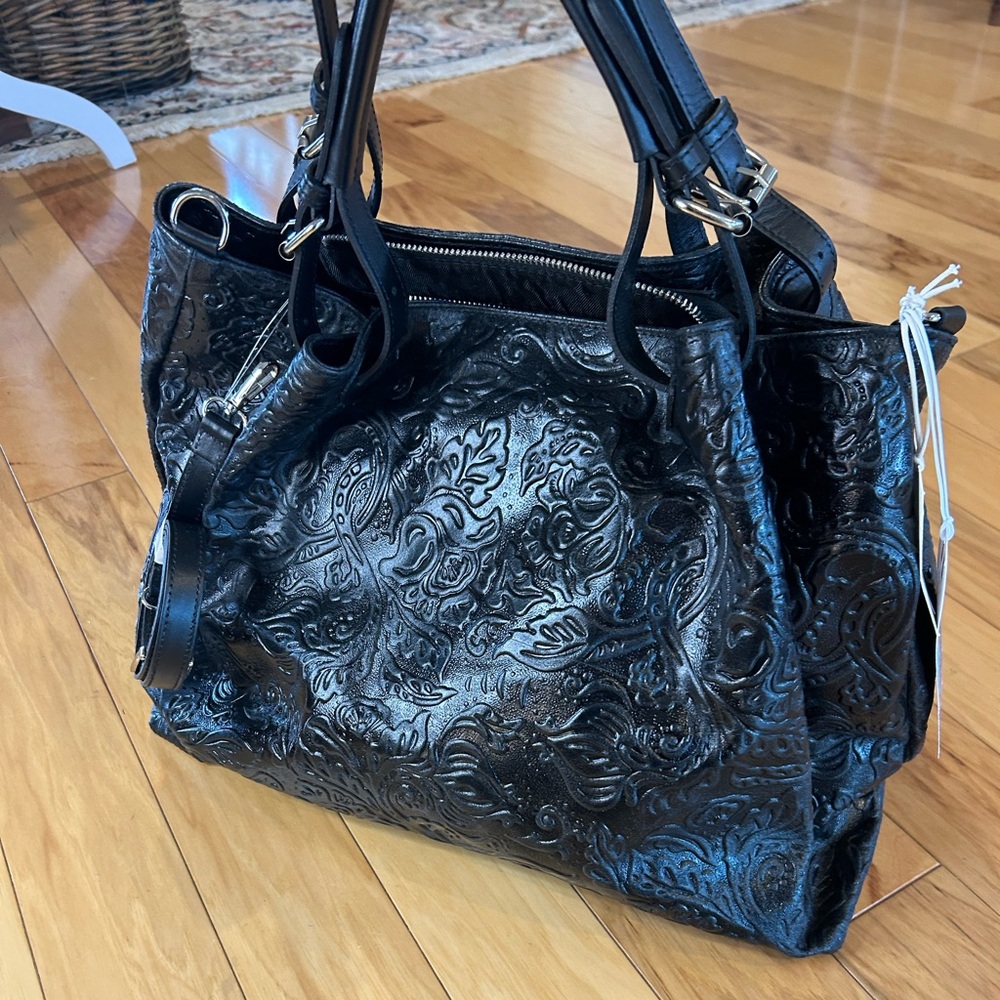 NWT Isadora Italy Black Embossed Tooled Leather Tote Bag Crossbody MSRP $299⁠